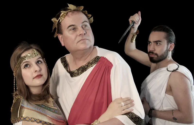 Five Lovers Down - Caesar & Cleopatra - Alle Drei 