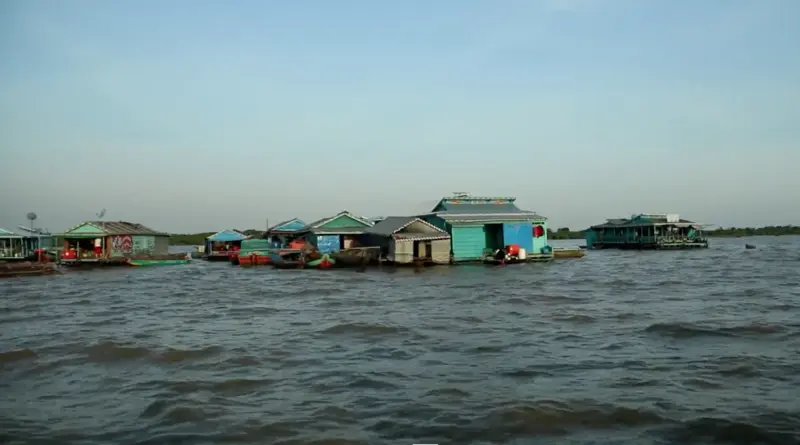 Kompong Khleang Floating Village