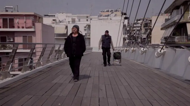 The outcasts of the Calatrava Bridge